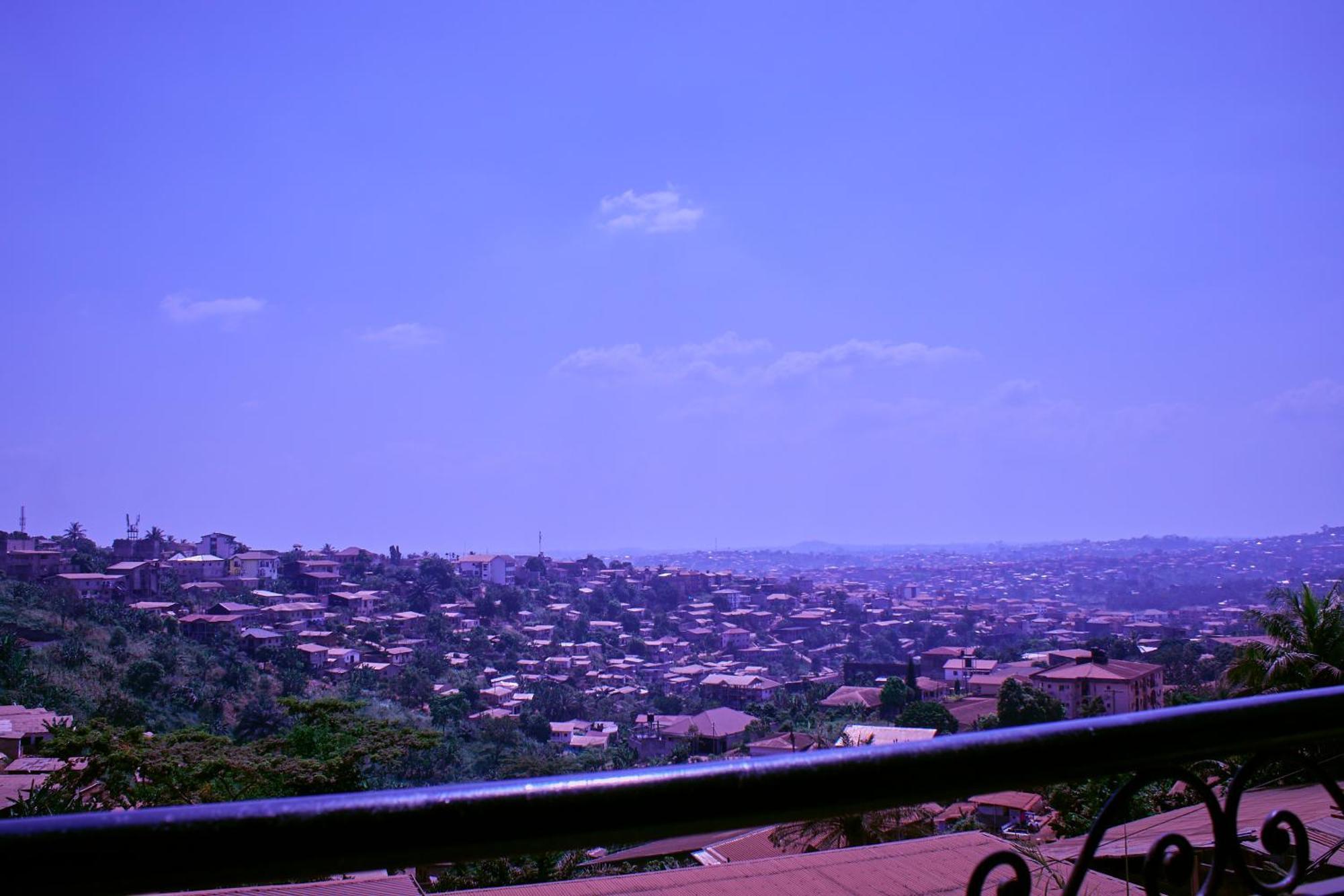 L'Oasis Verte Yaounde Bagian luar foto